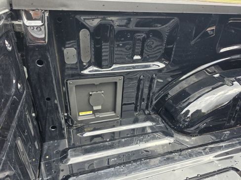 Used 2024 Ford F150 Lariat AWD/4WD image 28