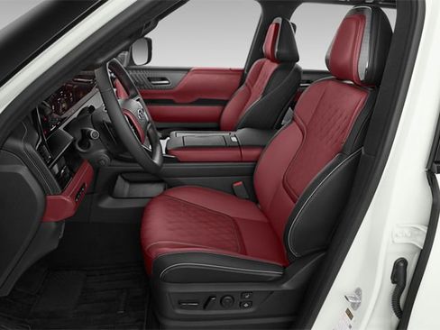 Used 2025 INFINITI QX80 Sensory image 10