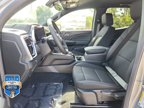 New 2026 GMC Canyon Elevation w/ LPO, Black Badging Package RWD image 15