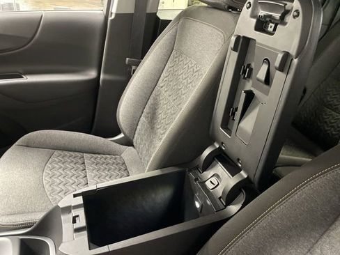 Used 2024 Chevrolet Equinox LT image 21