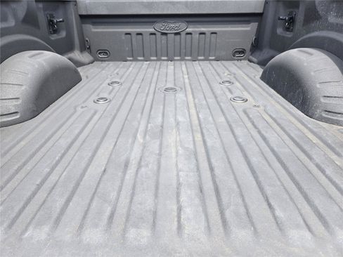 Used 2022 Ford F250 Lariat w/ Tremor Off-Road Package AWD/4WD image 32