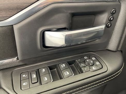 New 2026 RAM 3500 Laramie AWD/4WD image 15