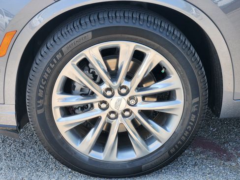 Used 2021 Cadillac XT6 Premium Luxury FWD image 32