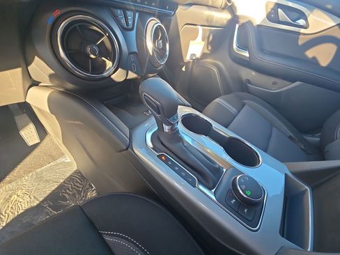 New 2025 Chevrolet Blazer LT w/ Convenience Package image 52