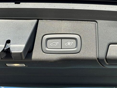 New 2026 Volvo XC60 B5 Ultra AWD/4WD image 15