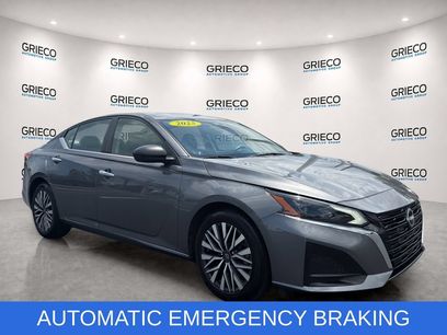 Used 2025 Nissan Altima 2.5 SV