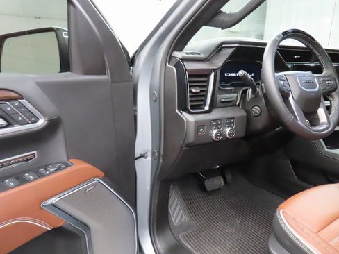 Used 2025 GMC Sierra 1500 Denali Ultimate AWD/4WD image 61