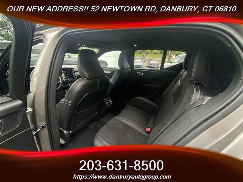 Used 2022 Volvo XC40 T5 R-Design AWD/4WD image 20