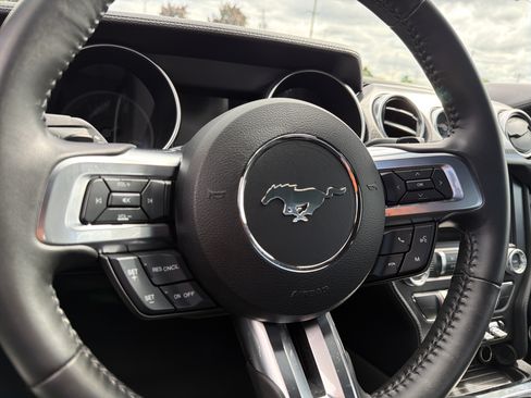 Used 2022 Ford Mustang GT w/ GT Performance Package RWD image 14