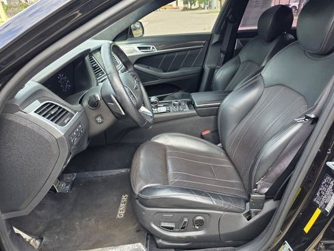 Used 2018 Genesis G80 3.3T Sport RWD image 11