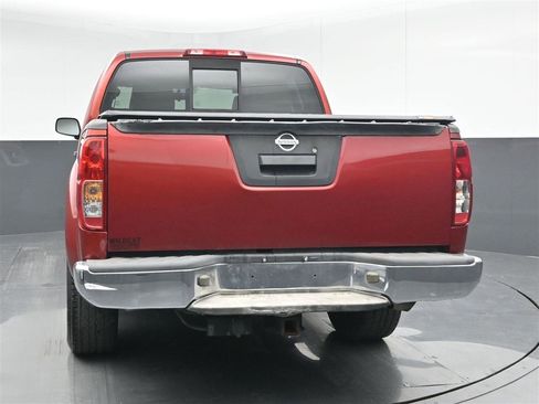 Used 2016 Nissan Frontier SV image 6