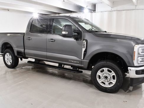 New 2026 Ford F250 XLT w/ XLT Premium Package AWD/4WD image 5