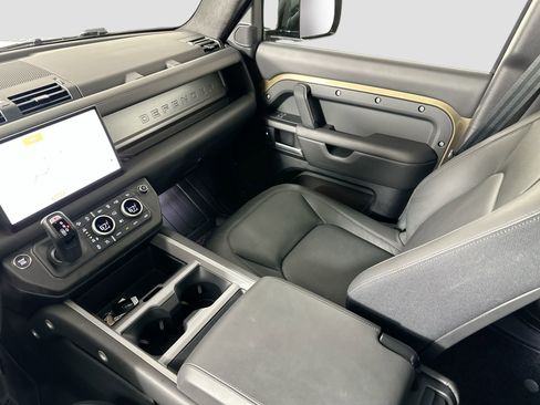 Used 2025 Land Rover Defender 130 X image 26
