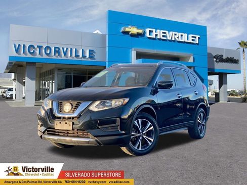 Used 2020 Nissan Rogue SV w/ Premium Package image 1