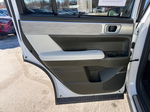 Used 2025 Hyundai Santa Fe Calligraphy image 24