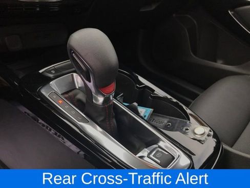 Certified 2025 Chevrolet Trax RS w/ Sunroof Package image 11