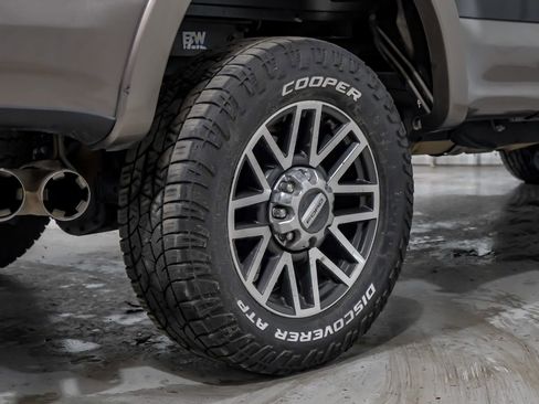 Used 2019 Ford F250 Lariat w/ Lariat Ultimate Package AWD/4WD image 62