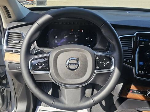 Certified 2025 Volvo XC90 B6 Plus w/ Protection Package image 20