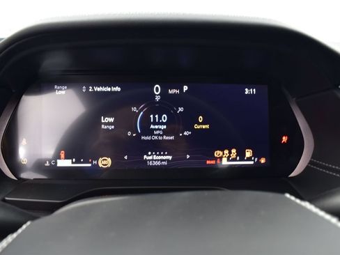Used 2023 Jeep Grand Cherokee Overland AWD/4WD image 13