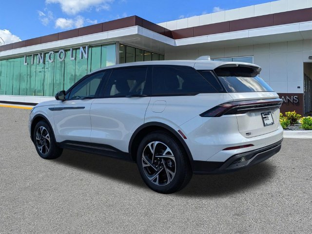New 2026 Lincoln Nautilus Premier w/ Jet Appearance Package AWD/4WD image 6