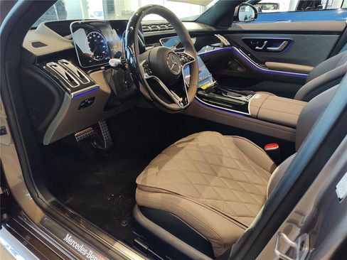 New 2026 Mercedes-Benz S 580 4MATIC Sedan image 2