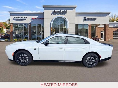 New 2026 Dodge Charger Scat Pack w/ Blacktop Package AWD/4WD image 5