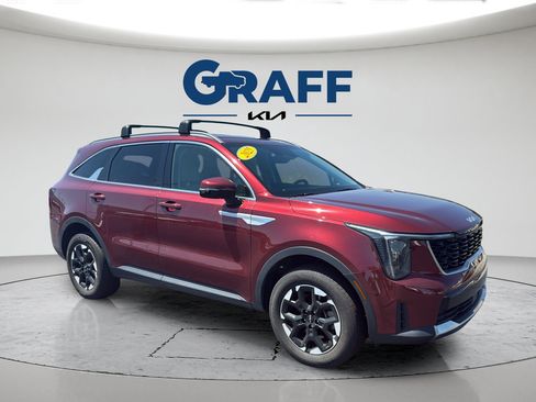 Used 2025 Kia Sorento S AWD/4WD image 13