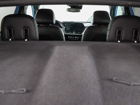 Used 2024 Chevrolet Trax RS w/ Sunroof Package FWD image 29