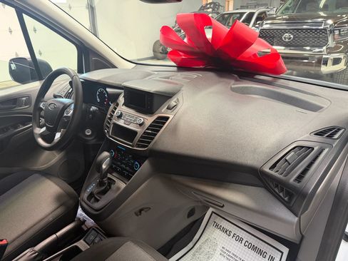 Used 2020 Ford Transit Connect XL FWD image 34