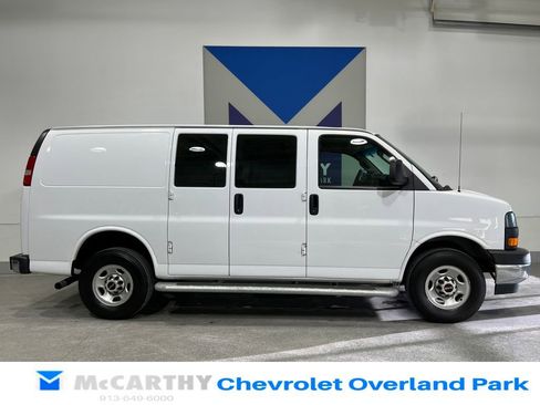 Used 2024 GMC Savana 2500 Work Van 3D Cargo Van w/ Driver Convenience Package image 4