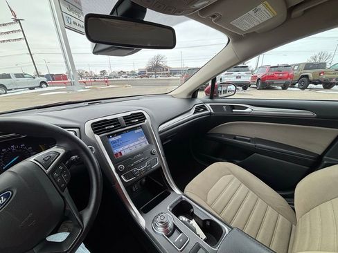 Used 2019 Ford Fusion S image 17