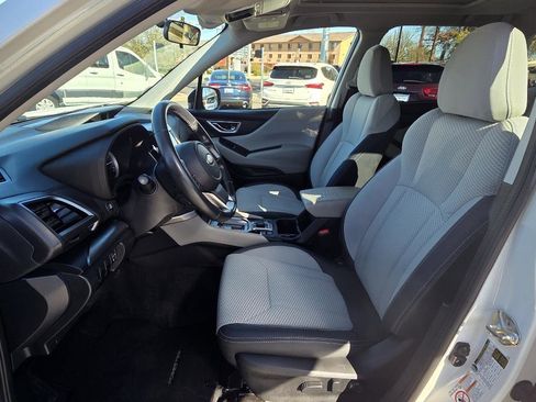 Used 2020 Subaru Forester Premium image 13
