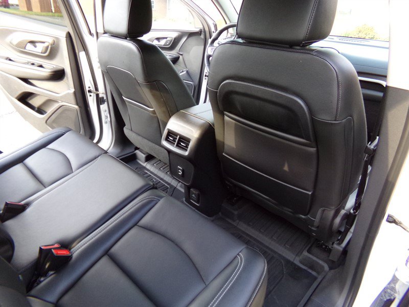 Used 2024 GMC Terrain SLT AWD/4WD image 23