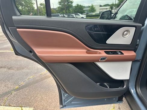 New 2026 Lincoln Aviator Reserve AWD/4WD image 20