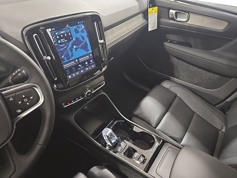 New 2026 Volvo XC40 B5 Plus w/ Protection Package Premier image 11