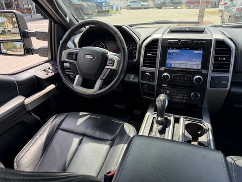 Used 2018 Ford F150 Lariat w/ Equipment Group 502A Luxury AWD/4WD image 21