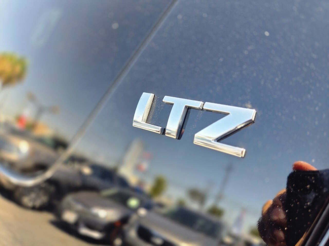 Used 2011 Chevrolet Tahoe LTZ RWD image 22