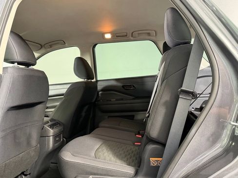 Used 2024 Nissan Pathfinder SV w/ Black Appearance Package image 26