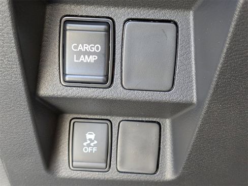 New 2025 Nissan Frontier SV image 32