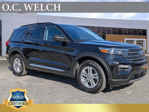 Certified 2023 Ford Explorer XLT w/ Equipment Group 202A image 1