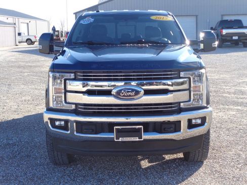 Used 2017 Ford F250 Lariat w/ Lariat Value Package image 3