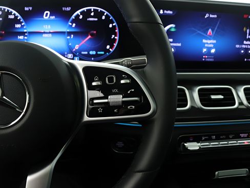 Used 2020 Mercedes-Benz GLE 450 4MATIC image 12