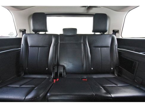 Used 2024 Ford Expedition XLT RWD image 15
