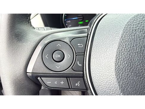 Certified 2020 Toyota RAV4 XLE w/ XLE Grade Weather Package AWD/4WD image 28