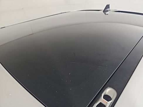 Used 2022 Rivian R1T Launch Edition image 13