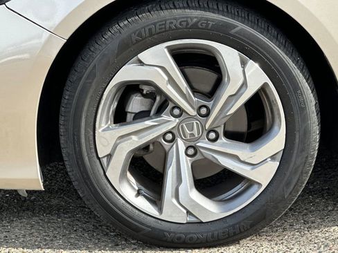 Used 2018 Honda Accord EX-L image 25