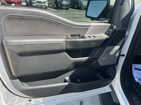 Used 2024 Ford F150 Platinum AWD/4WD image 10