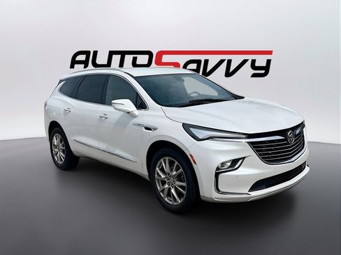 Used 2024 Buick Enclave Premium AWD/4WD image 1