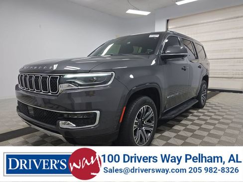Used 2022 Jeep Wagoneer Series III w/ Convenience Group I AWD/4WD image 1