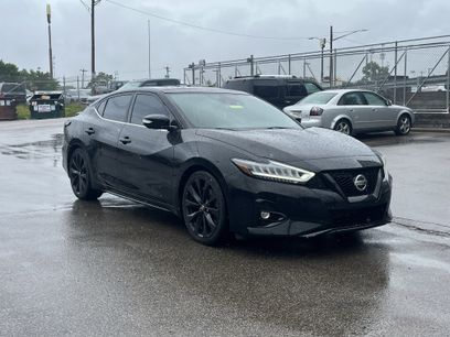 Used 2021 Nissan Maxima SR w/ Sport Mat Group